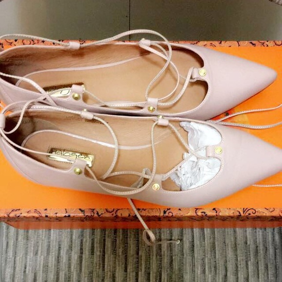 Shoes - Picture 2 of 5